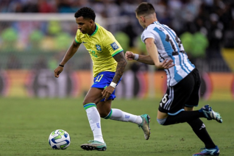 Seleção Brasileira foi superada pela Argentina no Maracanã - Créditos: Staff Images/CBF