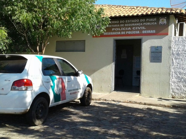 Delegacia de Polícia da cidade de Oeiras (Foto: Patrícia Andrade/G1)