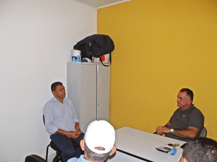 Deputado João de Deus reunido com o empresário Cleuton Melo