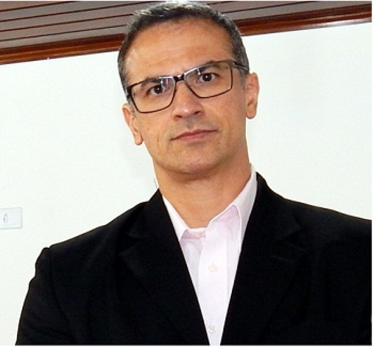 Dr. Ricardo, promotor de Justiça 