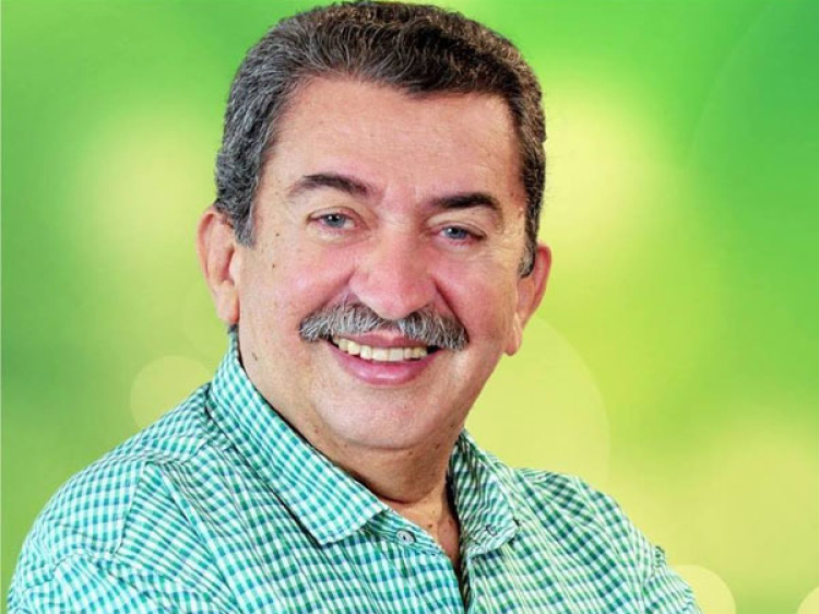 Prefeito Lincoln Matos (PTB) 