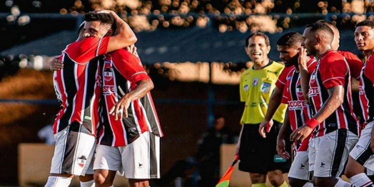 (Foto: Ascom/River)