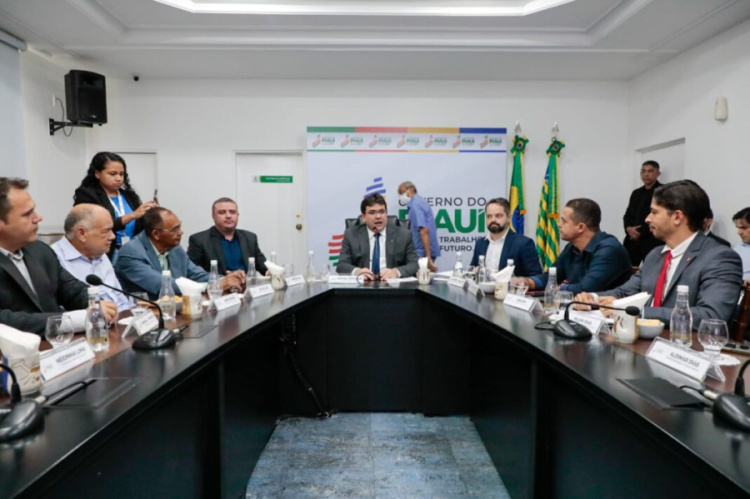 Reunião aconteceu neste sábado (15) /Divulgação