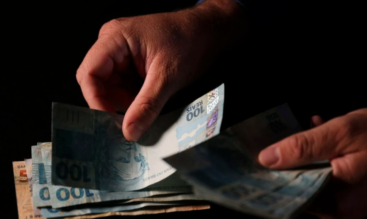 Após a mudança do salário mínimo, MEI terá novo valor de contribuição/Reprodução 