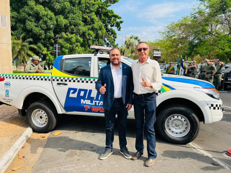 Deputado Ziza Carvalho e Pompílio Evaristo,pai do prefeito Pompilim