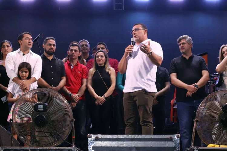 Prefeito de Buriti do Montes, Olavo Júnior prestigia Canyon Fest Poti, em Castelo do Piauí 