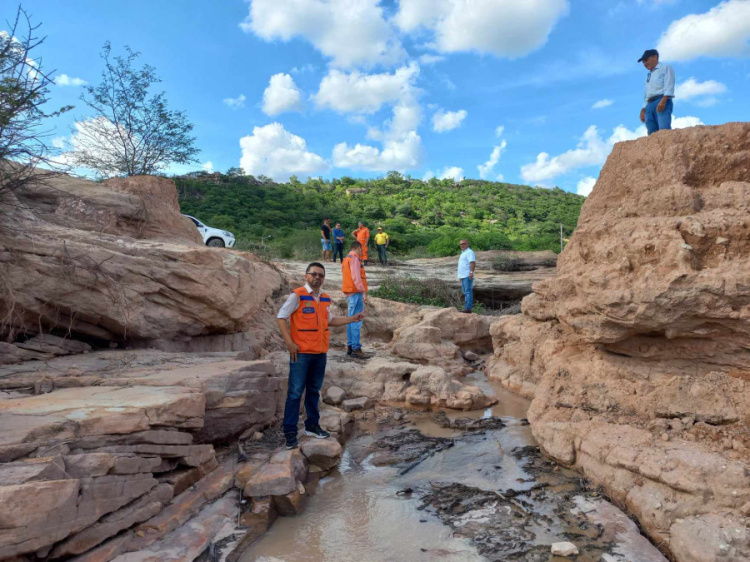 Defesa Civil realiza vistoria técnica após incidente causado por rompimento de barragem em Assunção do Piauí /Foto: Jornalista Valter Lima.