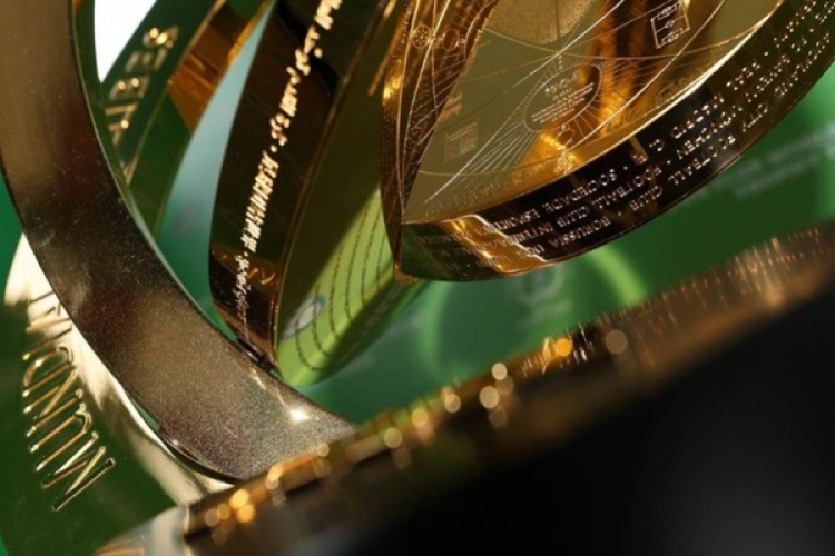 O troféu do Mundial de Clubes em exposição na sede do Palmeiras - Foto - Cesar Greco/Palmeiras