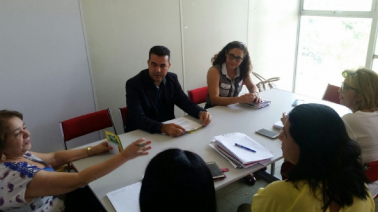 Gestores tratam de parceria para levar educação a comunidades terapêuticas do estado (Foto:Cendrogas) 