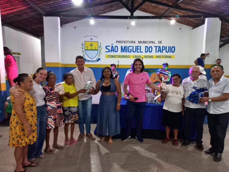 Prefeitura de SMT realiza Festa da Pessoa Idosa /Foto: Jornalista Valter Lima 